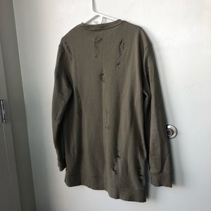 Men’s olive green ripped sweater from H&M